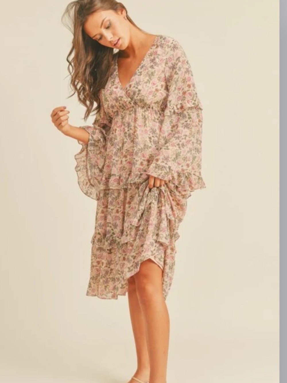 Lush Floral Pink Tiered V-Neck Dress Size M